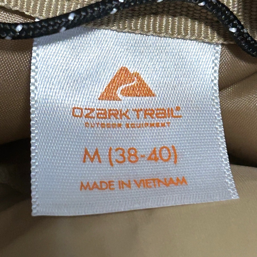 Ozark Trail Men's Zip Front Puffer Jacket Size M Beige Winter Coat Zip Pockets - Picture 8 of 11